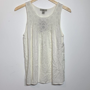 NWT G.H. Bass White Lace Embroidered Trimmed Sleeveless‎ Shirt